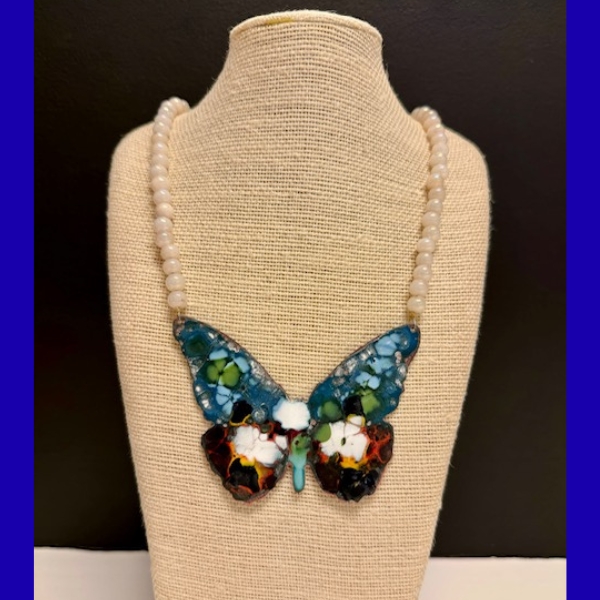 Papillon Aparna